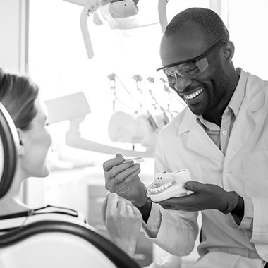 Veneers And Lumineers